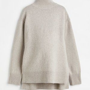 H&M MAMA Turtleneck Sweater (Maternity)